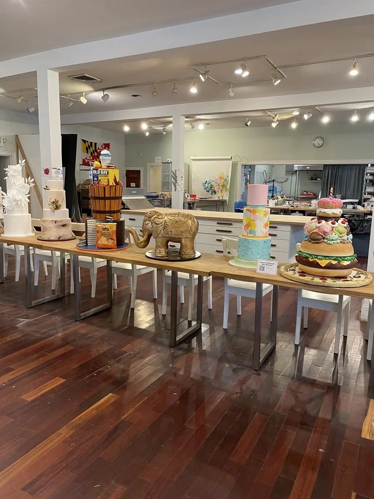 Charm City Cakes image