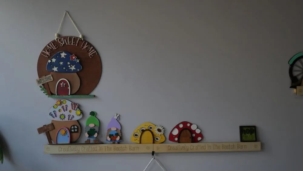 The Beetch Barn Craft N' Sip image