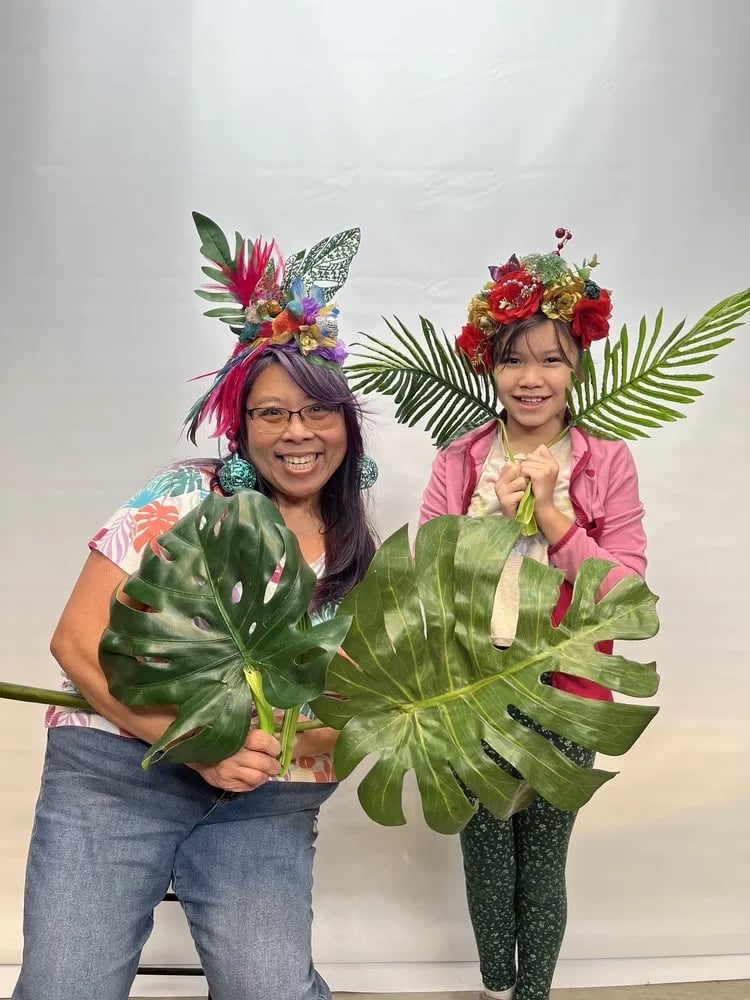 Flower Crown Classes & Parties image