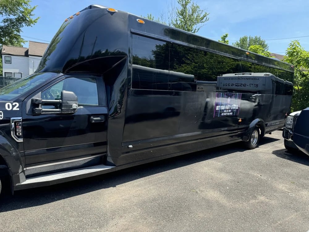 NYC Party Bus Pros image