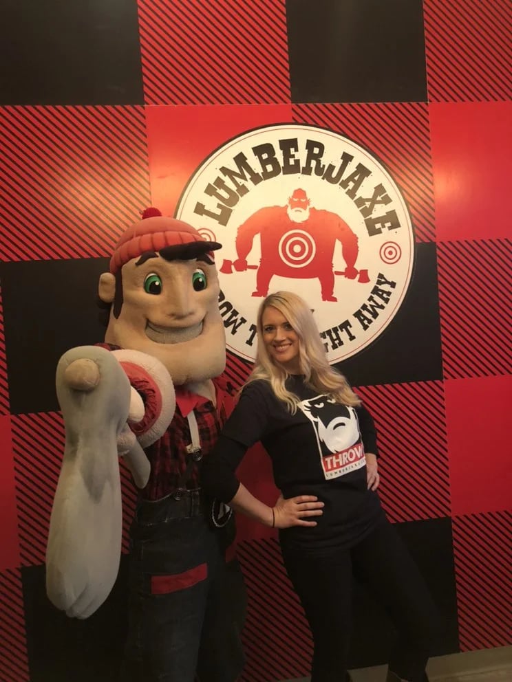 LumberJaxe Axe Throwing Hall image