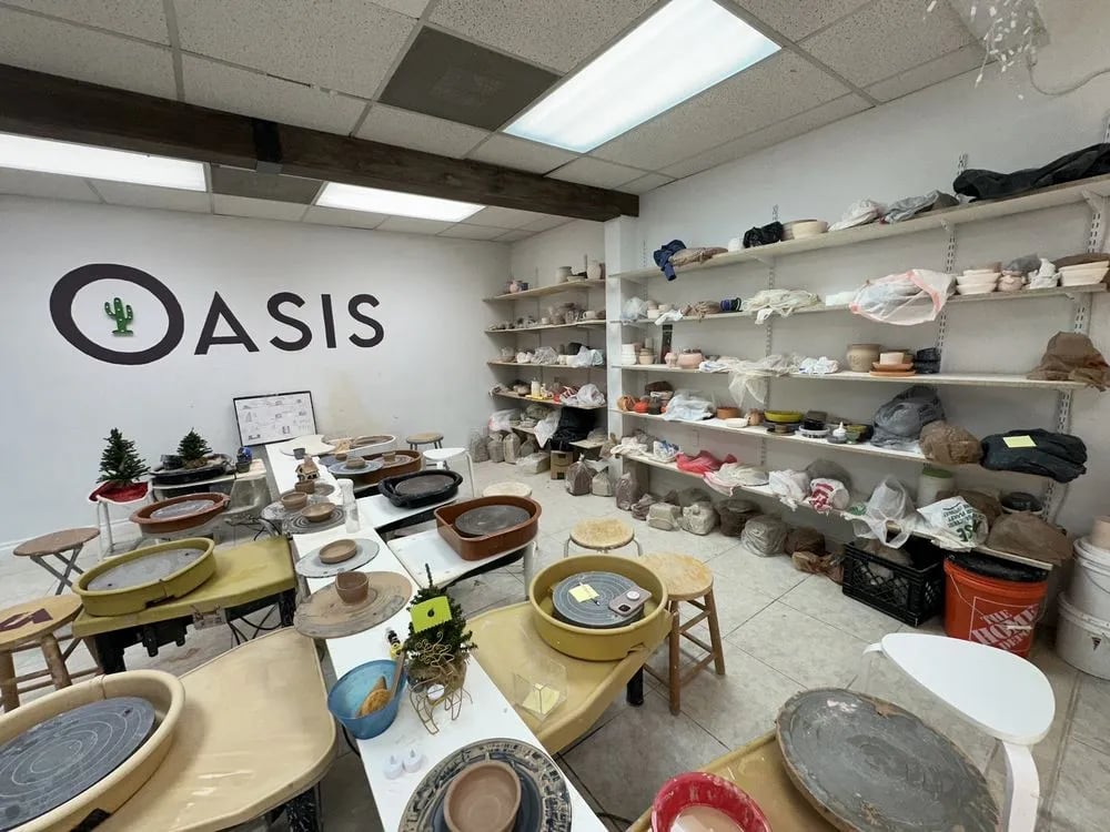 Oasis Pottery image