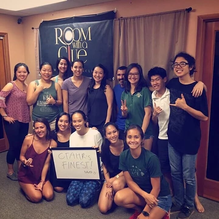 Room With A Clue image