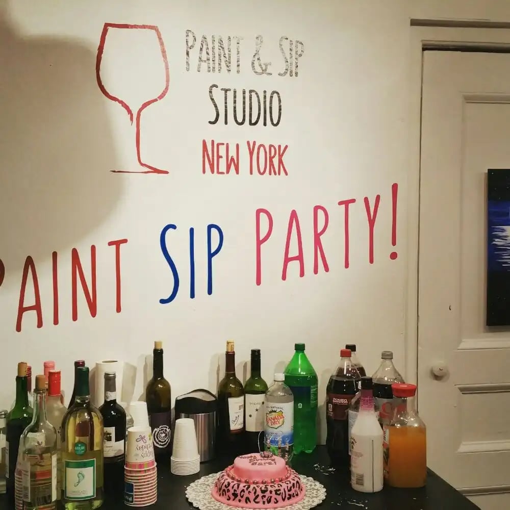 Paint & Sip Studio New York image