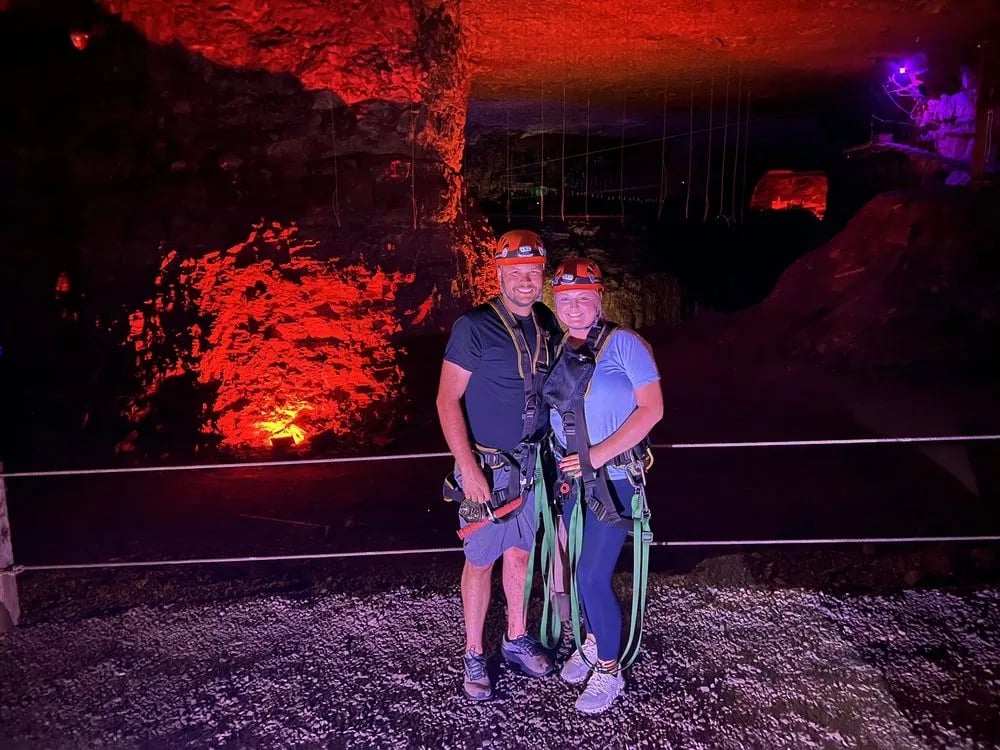 Louisville Mega Cavern image