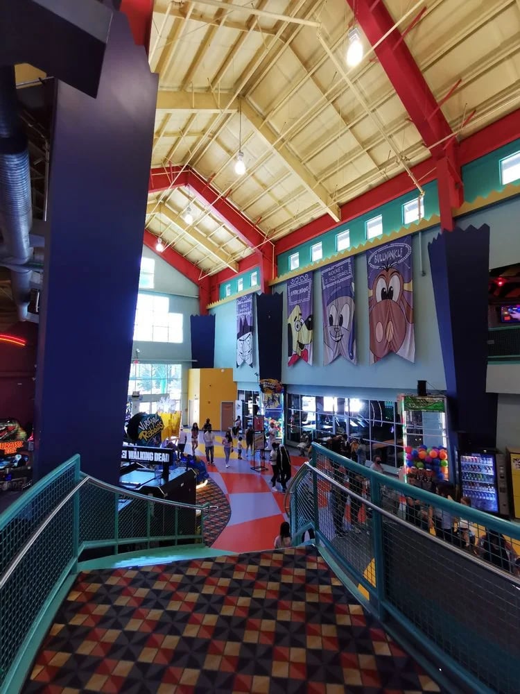 Tukwila Family Fun Center & Bullwinkle's Restaurant image