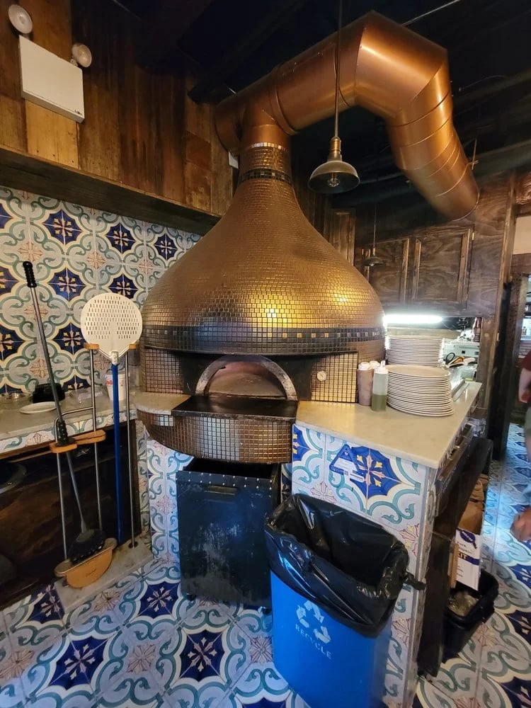 Scott's Pizza Tours image