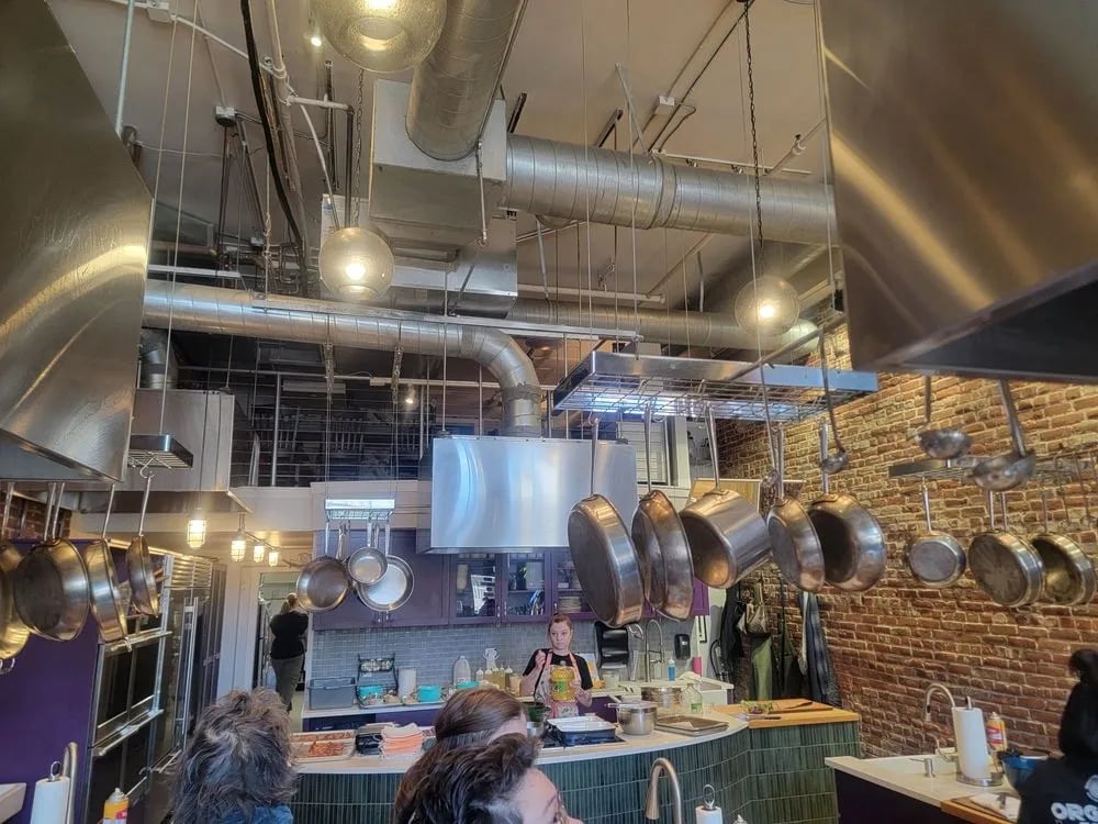 Stir Cooking School image