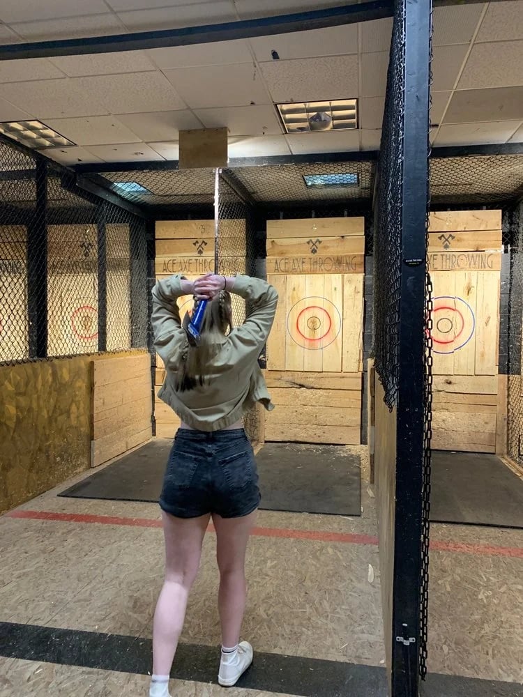 Ace Axe Throwing image
