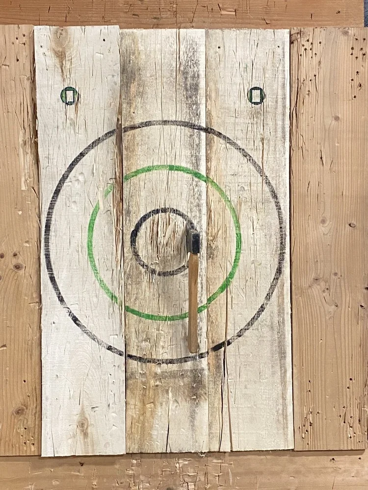 Clutch Shot Axe Throwing image