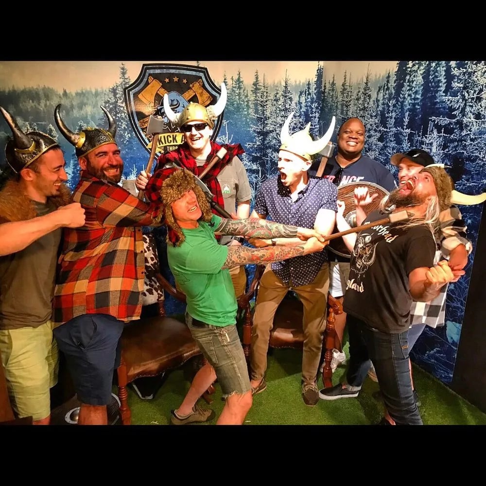 Kick Axe Throwing image