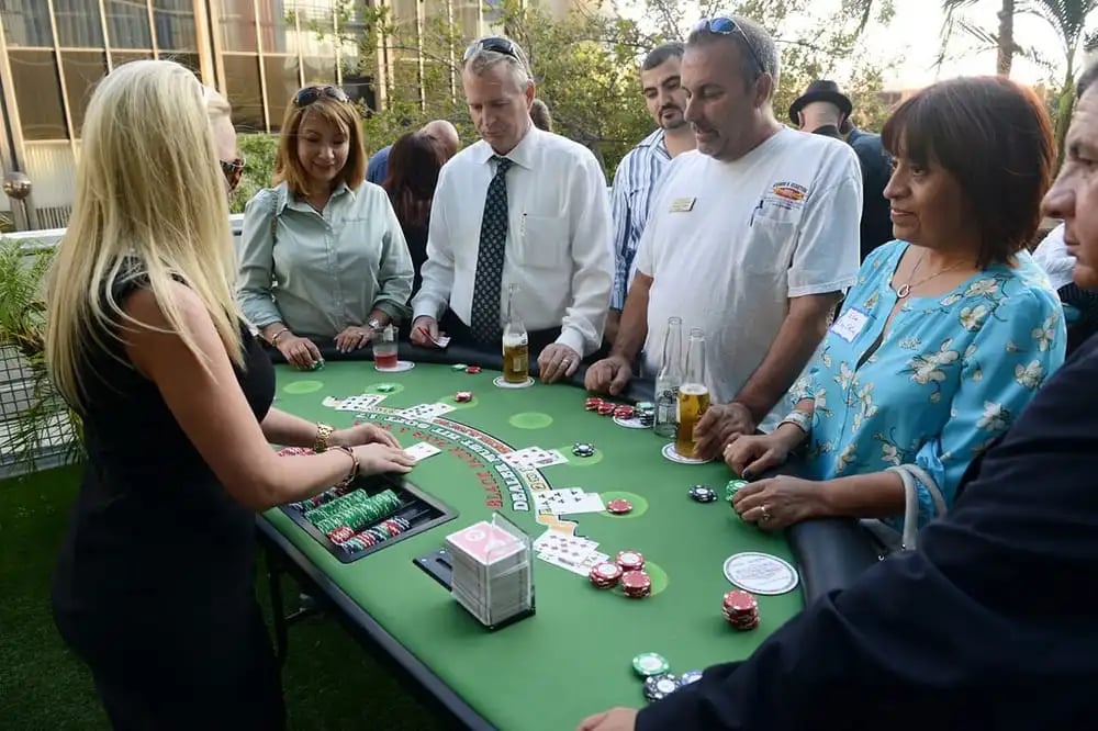 Casinos in Motion image