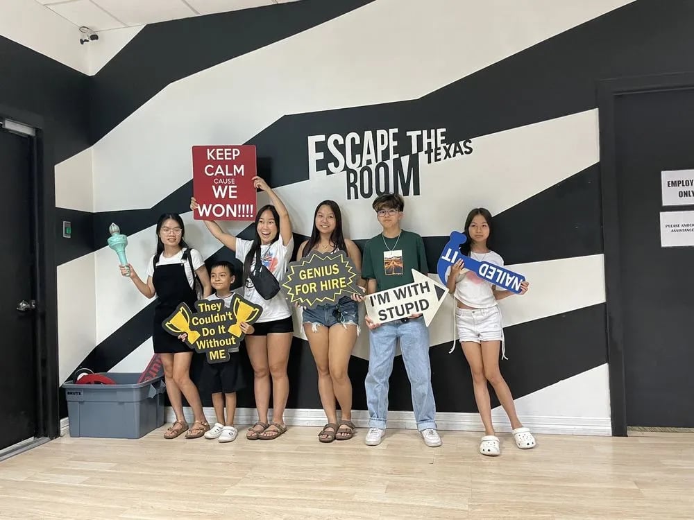 Escape The Room Texas image