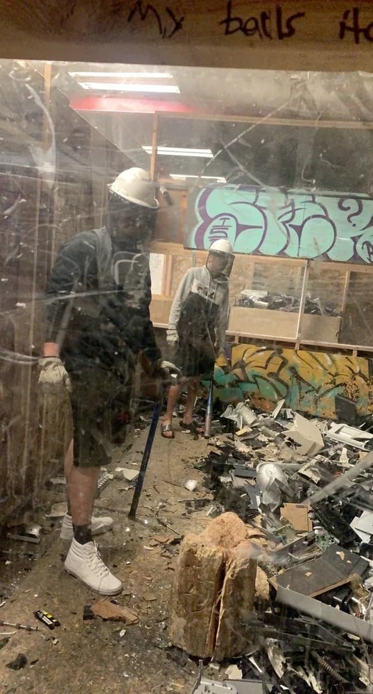Smash it Rage Rooms image