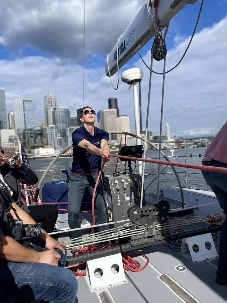 Sailing Seattle image