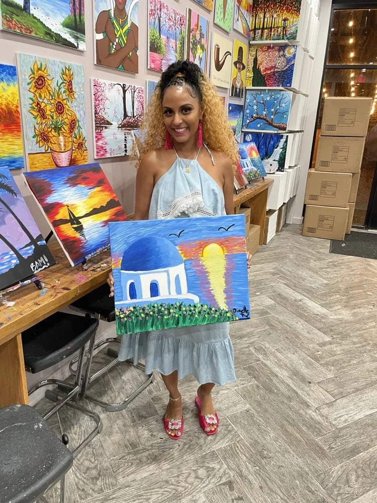 Painting Lounge image
