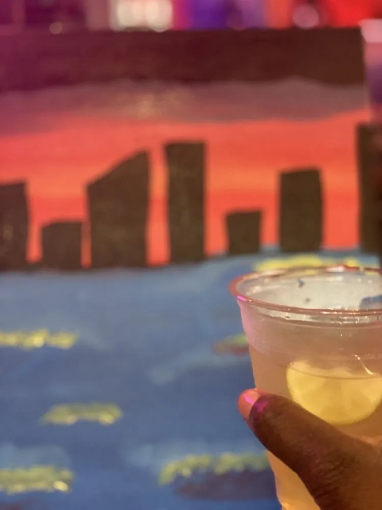 Paint N Pour image