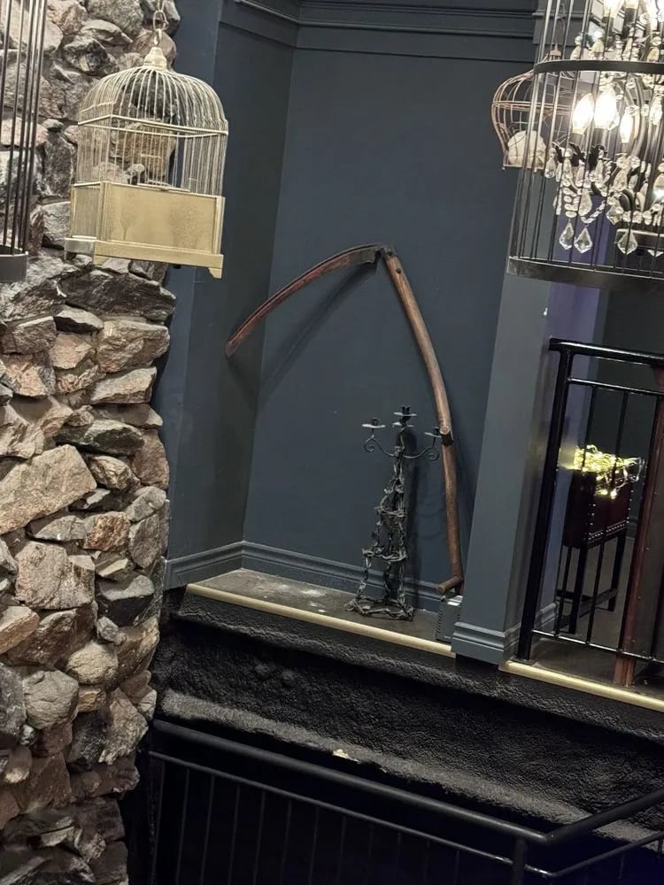 Escape Manor image