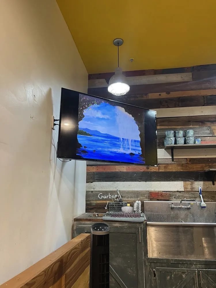 Paint and Unwine image
