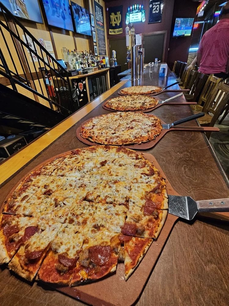 Chicago Pizza Tours image