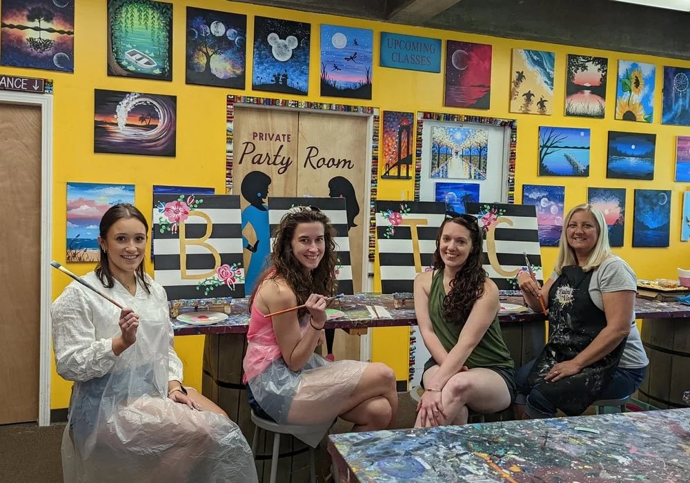 Paint and Vino image
