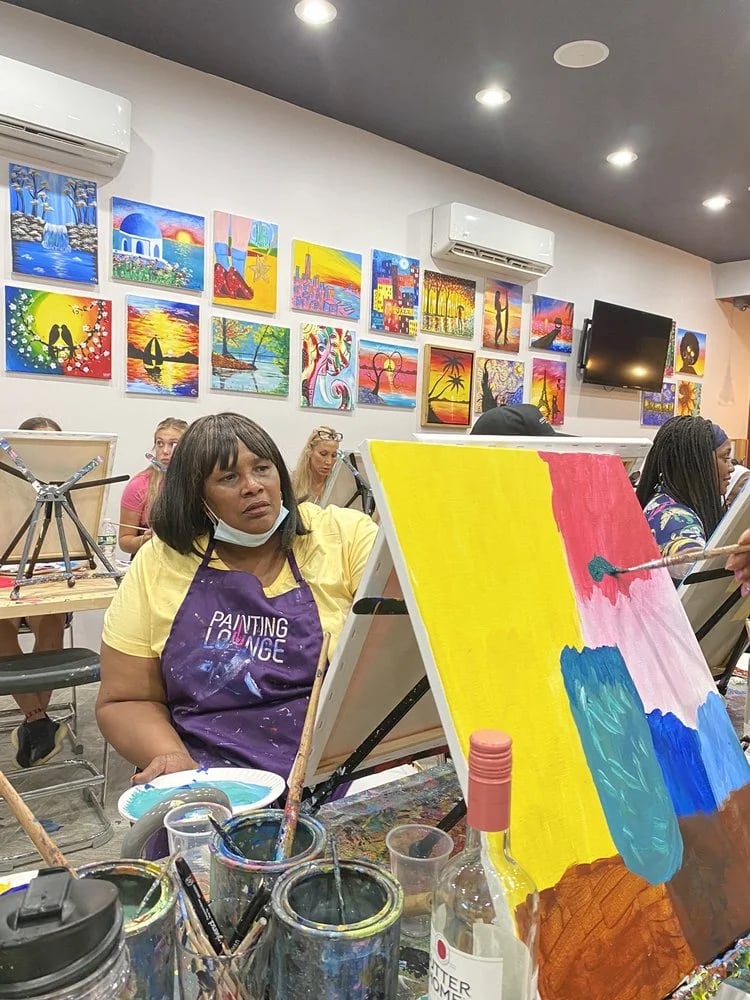 Painting Lounge image